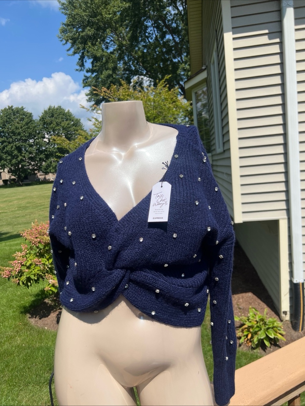 Express Embellished Two Chic Ways Reversible Twist V-Neck Sweater Navy S/M/L